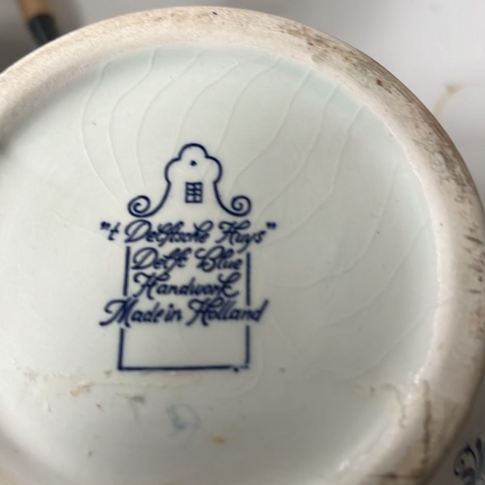Vintage Set Of Two Delft Blue Tulip Planters Diameter 4.5 in Hight 5in - Picture 9 of 9